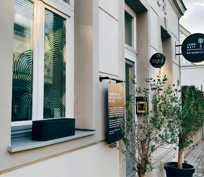 Massage_Cosmetic_Holzer_Aussenansicht
